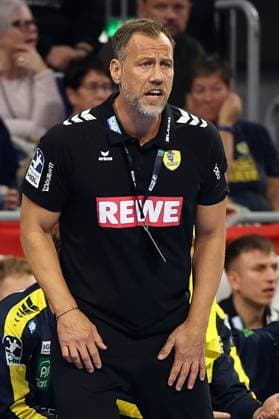 13.09.2025, xrekx, Handball Daikin HBL, Rhein Neckar Loewen - ThSV Eisenach v.l. Maik Machulla Trainer (Rhein-Necker Loewen) (DFL DFB REGULATIONS PROHIBIT ANY USE OF PHOTOGRAPHS as IMAGE SEQUENCES and or QUASI-VIDEO) Mannheim