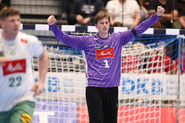 13.09.2025, Handball, HBL, Bergischer HC - TSV GWD Minden, Unihalle Wuppertal: Torhüter Malte Semisch (GWD Minden 01) jubelnd Jubel Nordrhein-Westfalen Deutschland