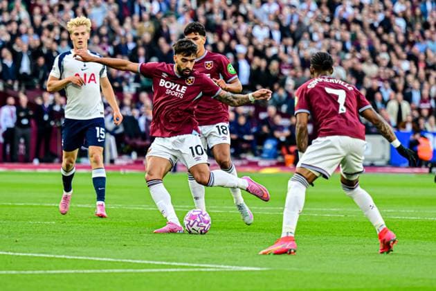 West Ham United v Tottenham Hotspur - Premier League Lucas Paqueta (10 West Ham) shoots during the Premier League match between West Ham United and Tottenham Hotspur at the London Stadium in Stratford, England, on September 13, 2025. Stratford Greater London United Kingdom  Copyright: xMIxNewsx originalFilename:fletcher-westhamu250913_np4gE.jpg