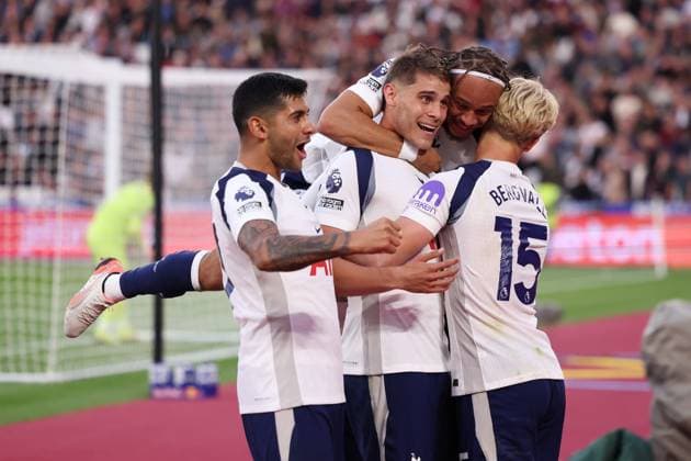 London, England, 13th September 2025. Micky van de Ven of Tottenham Hotspur celebrates after scoring to make it 3-0 during the West Ham United vs Tottenham Hotspur Premier League match at the London Stadium, London. Picture credit should read: Paul Terry Sportimage EDITORIAL USE ONLY. No use with unauthorised audio, video, data, fixture lists, club league logos or live services. Online in-match use limited to 120 images, no video emulation. No use in betting, games or single club league player publications. SPI_027_PT_West_Ham_Tottenham SPI-4133-0027