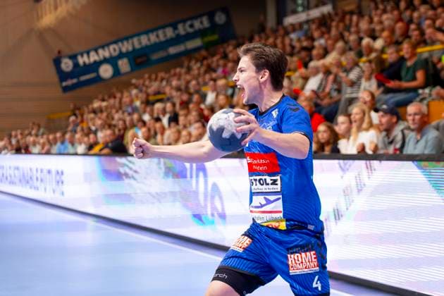 Paul Holzhacker (Nr. 4, VfL Lübeck-Schwartau) freut sich jubelt. VfL Luebeck-Schwartau vs. HBW Balingen-Weilstetten, Handball, 2. Bundesliga, 13.09.25 Luebeck Schleswig-Holstein Germany Copyright: xAgentur54Gradx xFelixxKoenigx