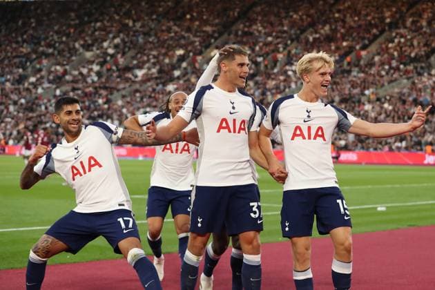 West Ham United FC v Tottenham Hotspur FC, English Premier League Micky van de Ven of Tottenham Hotspur celebrates his goal in the 64th minute for 0-3 during the West Ham United FC v Tottenham Hotspur FC English Premier League match at the Tottenham Hotspur Stadium, London, England, United Kingdom on 13 September 2025 Credit: Katie Chan Every Second Media Editorial use only. All images are copyright Every Second Media Limited. No images may be reproduced without prior permission. All rights reserved. Premier League and Football League images are subject to licensing agreements with Football DataCo Limited. see https: www.football-dataco.com Copyright: xIMAGO EveryxSecondxMediax ESM-1580-0083 KatiexChanx xEveryxSecondxMediax