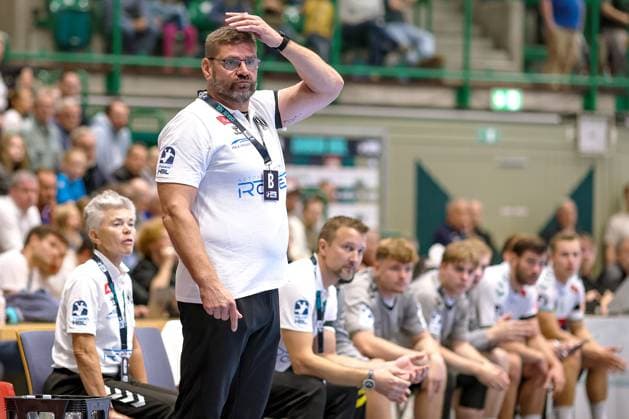 13.09.2025, Handball, HBL, Bergischer HC - TSV GWD Minden, Unihalle Wuppertal: Cheftrainer Aaron Ziercke (GWD Minden hc) Nordrhein-Westfalen Deutschland