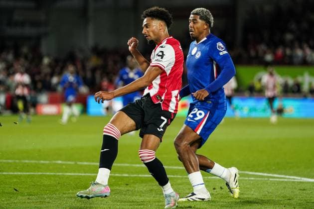 Premier League Brentford v Chelsea Kevin Schade of Brentford scores during the Premier League match Brentford vs Chelsea at The Gtech Community Stadium, London, United Kingdom, 13th September 2025 (Photo by Harvey Murphy News Images) Copyright: xHarveyxMurphy NewsxImagesx