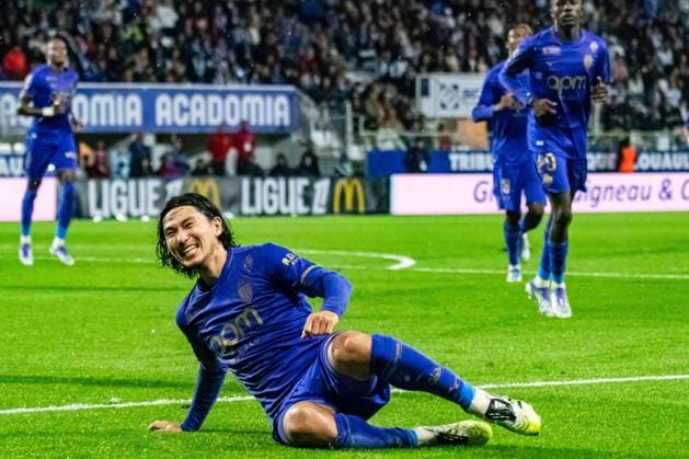 FOOTBALL : AJ Auxerre vs AS Monaco - Ligue 1 - JournÃ e 4 - 13 09 2025 Joie des joueurs de l™AS Monaco aprÃ s le but de Takumi Minamino (AS Monaco) AuxerreFrance  Copyright: xBaptistexAutissierx