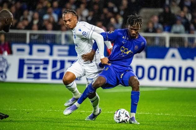 FOOTBALL : AJ Auxerre vs AS Monaco - Ligue 1 - JournÃ e 4 - 13 09 2025 Sekou Mara (AJ Auxerre) Aladji Bamba (AS Monaco) AuxerreFrance  Copyright: xBaptistexAutissierx