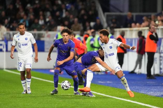 AJ Auxerre v AS Monaco - Ligue 1 McDonald s 2025 2026 19 Danny NAMASO (aja) - 11 Maghnes AKLIOUCHE (asm) during the Ligue 1 McDonald s match between Auxerre and Monaco at Stade Abbe Deschamps on September 13, 2025 in Auxerre, France. Auxerre France  Copyright: xFEPx 776348121