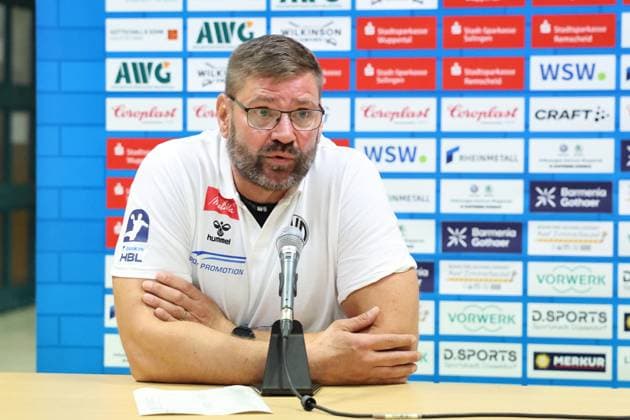 GER, 1.HBL. bergischer HC vs. GWD Minden 13.09.2025, Unihalle, Wuppertal, GER, 1.HBL. bergischer HC vs. GWD Minden, im Bild: Pressekonferenz (PK) nach dem Spiel, Markus Pütz Puetz Co-Trainer (BHC),