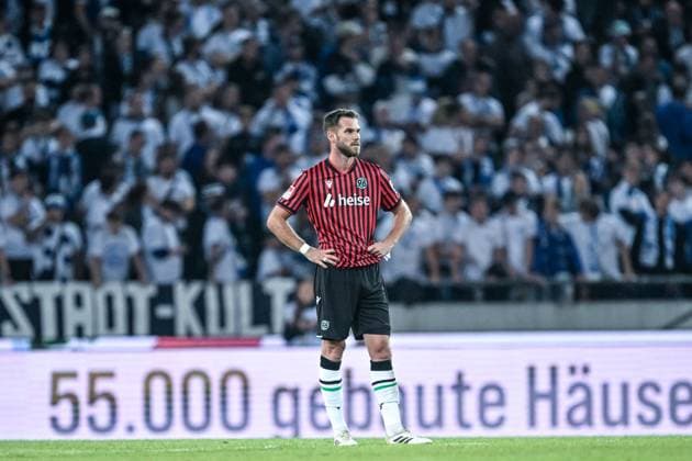 2. Bundesliga - Hannover 96 - Hertha BSC Berlin am 13.09.2025 in der HDI Arena in Hannover Boris Tomiak (Hannover) unzufrieden, enttäuscht, enttaeuscht, niedergeschlagen.