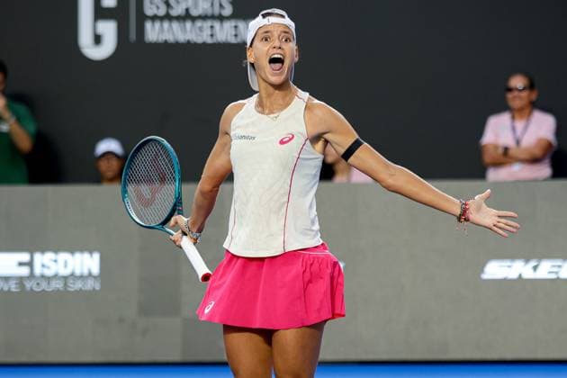 WTA, Tennis Damen GUADALAJARA 250 OPEN WTA GUADALAJARA 250 OPEN JACQUEMOT VS ARANGO 13092025 GUADALAJARA, JALISCO. Action photo of Emiliana Arango of Colombia, during day 6 the WTA Guadalajara 250 Open, held at the Centro Panamericano de Tenis of Guadalajara, Jalisco, Mexico. Foto de accion de Emiliana Arango de Colombia, durante el dia 6 del WTA Guadalajara 250 Open, celebrado en el Centro Panamericano de Tenis de Guadalajara, Jalisco, Mexico PHOTO BY IMAGENSHOP AGENCIA FOTOGRAFICA GUADALAJARA JALISCO MEXICO *** WTA GUADALAJARA 250 OPEN WTA GUADALAJARA 250 OPEN JACQUEMOT VS ARANGO 13092025 GUADALAJARA, JALISCO Action photo of Emiliana Arango of Colombia, during day 6 the WTA Guadalajara 250 Open, held at the Centro Panamericano de Tenis of Guadalajara, Jalisco, Mexico Action photo of Emiliana Arango of Colombia, during day 6 the WTA Guadalajara 250 Open, held at the Centro Panamericano de Tenis of Guadalajara, Jalisco, Mexico PHOTO BY IMAGENSHOP AGENCIA FOTOGRAFICA GUADALAJARA JALISCO MEXICO Copyright: xIMAGENSHOPxAGENCIAxFOTOGRAFICAx