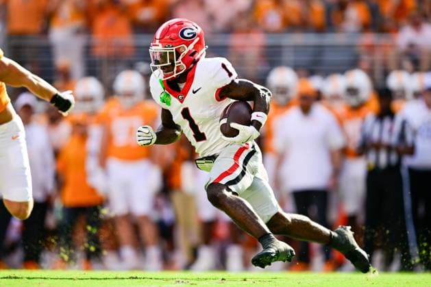 September 13, 2025, Knoxville, Tennessee, USA: Georgia Bulldogs wide receiver Zachariah Branch (1) runs the ball during the college football game between the University of Tennessee Volunteers and the Georgia Bulldogs on September 13, 2025 at Neyland Stadium in Knoxville, TN. Knoxville USA - ZUMAm282 20250913_zsp_m282_005 Copyright: xBrianxMackx