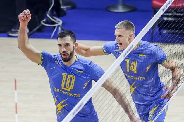 (250914) -- QUEZON CITY, Sept. 14, 2025 -- Yurii Semeniuk (L) and Illia Kovalov of Ukraine celebrate scoring during the pool F match between Belgium and Ukraine at the FIVB Men s World Championship, WM, Weltmeisterschaft 2025 in Quezon City, the Philippines, on Sept. 14, 2025. ) (SP)PHILIPPINES-QUEZON CITY-VOLLEYBALL-FIVB MEN S WORLD CHAMPIONSHIP 2025-UKR VS BEL ROUELLExUMALI 