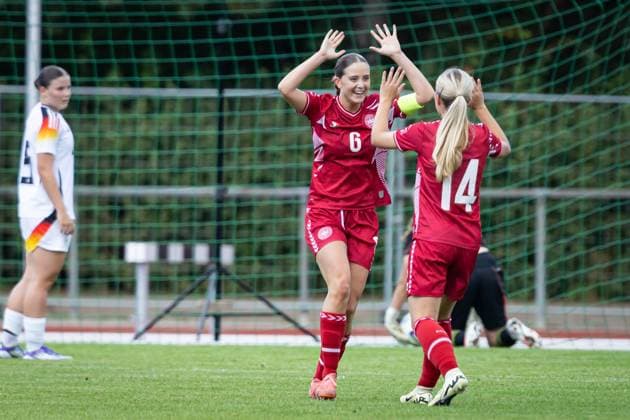 WU17 Länderspiel: Deutschland vs Dänemark; 14.09.25 Jubel Torjubel bei Team Dänemark nach dem 1:1 Ausgleich durch Kamma Fredsted (Nr.06, Dänemark) WU17 Länderspiel: Deutschland vs Dänemark, Stadion am 14.09.25 Copyright: xBEAUTIFULxSPORTS MarioxM.xKobergx