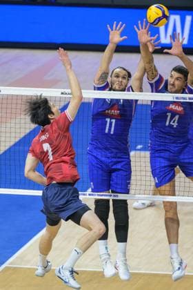 September 14, 2025, Quezon City, Manila, Philippines: France vs Korea in the Pool Phase during the FIVB Mens Volleyball World Championship, WM, Weltmeisterschaft 2025 in Manila, Philippines. France wins the match in 3 straight sets. France s Antoine BRIZARD and Nicolas LE GOFF at the net Quezon City Philippines - ZUMAr144 20250914_zap_r144_064 Copyright: xJaynexRussellx