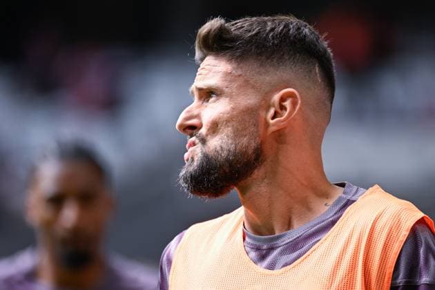 FOOTBALL : Lille vs Toulouse - Ligue 1 - 14 09 2025 Olivier Giroud ( 9 - Lille ) reacts up prior the Ligue 1 match between Lille OSC and Toulouse FC at Stade Pierre Mauroy on September 14 , 2025 in Lille, France. ( Photo by Federico Pestellini PsnewZ ) - LilleFrance  Copyright: xx