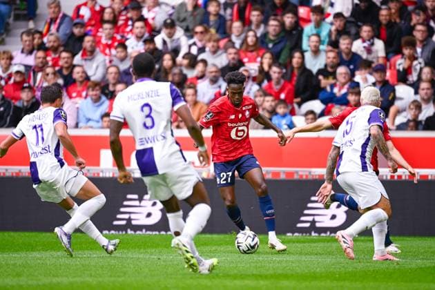FOOTBALL : Lille vs Toulouse - Ligue 1 - 14 09 2025 Felix Correia ( 27 - Lille ) during the Ligue 1 match between Lille OSC and Toulouse FC at Stade Pierre Mauroy on September 14 , 2025 in Lille, France. ( Photo by Federico Pestellini PsnewZ ) - LilleFrance  Copyright: xx