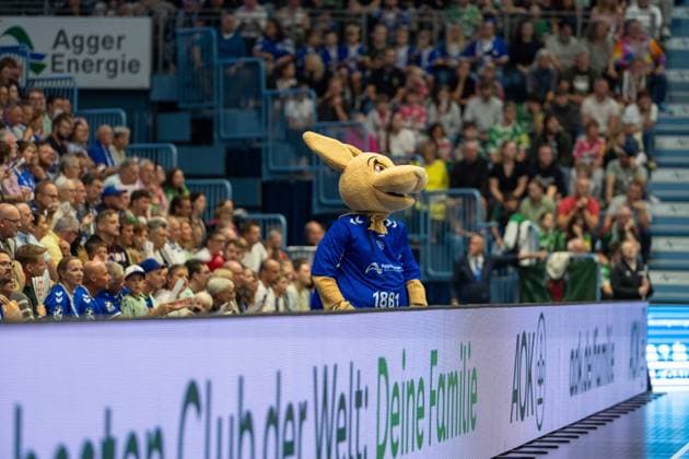 Maskottchen, VfL Gummersbach vs. Fuechse Berlin, Daikin Handball Bundesliga, Herren ,4. Spieltag, 14.09.2025 Gummersbach NRW Deutschland