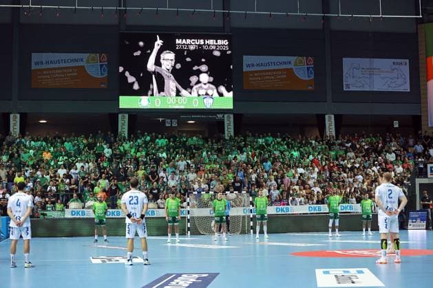 14.09.2025, xovx, Handball Daikin Handball Bundesliga, HSG Wetzlar - TBV Lemgo Lippe Schweigeminute für den am 10. September 2025 verstorbenen Bundesliga-Schiedsrichter Marcus Helbig. Wetzlar Buderus-Arena Hessen Deutschland (DE)