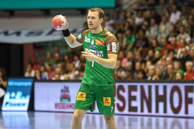 14.09.2025, xgox, Handball - Daikin HBL SC Magdeburg - TVB Stuttgart emspor, v.l. Felix Claar (Magdeburg, 7) am Ball, plays the ball Magdeburg