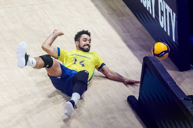 (250914) -- PASAY CITY, Sept. 14, 2025 -- Fernando Gil Kreling of Brazil competes during the pool H match between the China and Brazil at the FIVB Men s World Championship, WM, Weltmeisterschaft 2025 in Pasay City, the Philippines, on Sep. 14, 2025. ) (SP)THE PHILIPPINES-PASAY CITY-VOLLEYBALL-FIVB MEN S WORLD CHAMPIONSHIP 2025-CHN VS BRA ROUELLExUMALI 