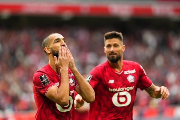 LOSC Lille v Toulouse FC - Ligue 1 McDonald s 2025 2026 06 Nabil BENTALEB (losc) during the Ligue 1 McDonald s match between Lille and Toulouse at Stade Pierre Mauroy on September 14, 2025 in Lille, France. Lille France  Copyright: xFEPx 776348125
