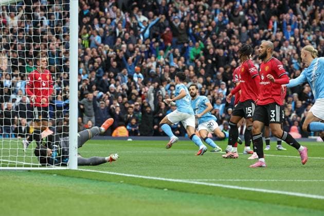 Premier League Manchester City v Manchester United, ManU Phil Foden of Manchester City celebrates his goal to make it 1-0 during the Premier League match Manchester City vs Manchester United at Etihad Stadium, Manchester, United Kingdom, 14th September 2025 (Photo by Mark Cosgrove News Images) Manchester Etihad Stadium Manchester United Kingdom Copyright: xMarkxCosgrove NewsxImagesx