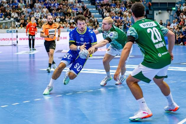 Daikin Handball Bundesliga, VfL Gummersbach - Füchse Berlin 14.09.2025 João Gomes (VfL Gummersbach, 3),; Daikin Handball Bundesliga, VfL Gummersbach - Füchse Berlin 14.09.2025 Copyright: xBEAUTIFULxSPORTS Erlhofx