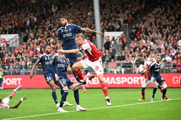 Stade Brestois 29 v Paris FC - Ligue 1 McDonald s 2025 2026 09 Willem GEUBBELS (pfc) - 05 Brendan CHARDONNET (sb29) during the Ligue 1 McDonald s match between Brest and Paris at Stade Francis Le Ble on September 14, 2025 in Brest, France. Brest France  Copyright: xFEPx 776348128