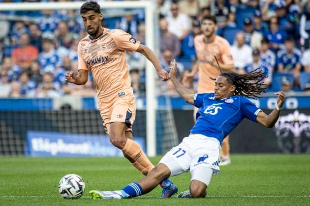 FOOTBALL : Racing Strasbourg vs Le Havre- 4eme journee. Ligue 1 Stade de la Meinau 14 09 2025 Yanis Zouaoui 18 et Mathis Amougou 17 (RCS)  Copyright: xelyxandroxcegarrax