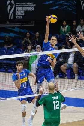 September 14, 2025, Quezon City, Manila, Philippines: Italy vs Algeria in the Pool Phase during the FIVB Mens Volleyball World Championship, WM, Weltmeisterschaft 2025 in Manila, Philippines. Italys Roberto RUSSO Quezon City Philippines - ZUMAr144 20250914_zap_r144_083 Copyright: xJaynexRussellx