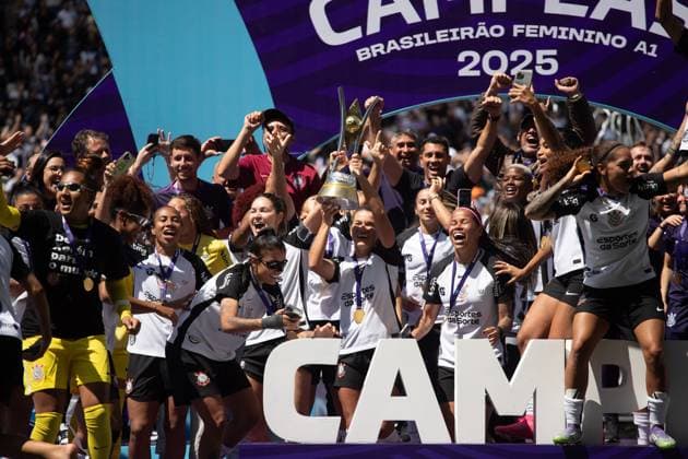 Corinthians x Cruzeiro SaO PAULO, SP - 14.09.2025: CORINTHIANS X CRUZEIRO - Corinthians celebrates its seventh title in the Brasileirao Feminino after victory over Cruzeiro, in the final played on Sunday morning (14) at the Neo Quimica Arena in Sao Paulo, SP. (Photo: Rodilei Morais Fotoarena) x2806845x  RodileixMorais