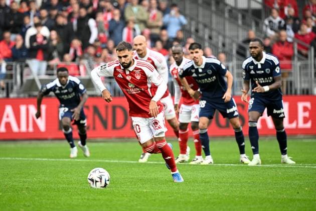 Stade Brestois 29 v Paris FC - Ligue 1 McDonald s 2025 2026 10 Romain DEL CASTILLO (sb29) during the Ligue 1 McDonald s match between Brest and Paris at Stade Francis Le Ble on September 14, 2025 in Brest, France. Brest France  Copyright: xFEPx 776348128