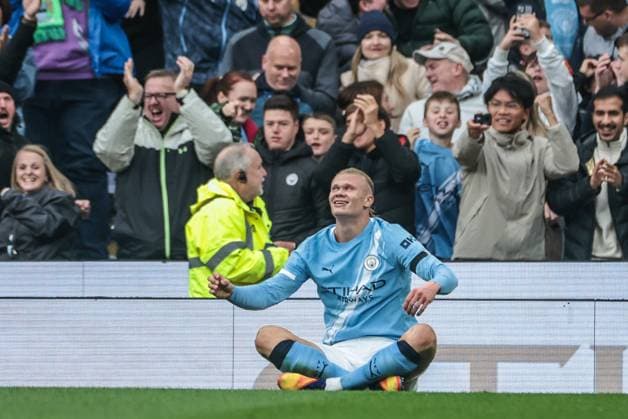 Premier League Manchester City v Manchester United, ManU Erling Haaland of Manchester City celebrates his goal to make it 3-0 during the Premier League match Manchester City vs Manchester United at Etihad Stadium, Manchester, United Kingdom, 14th September 2025 (Photo by Mark Cosgrove News Images) Manchester Etihad Stadium Manchester United Kingdom Copyright: xMarkxCosgrove NewsxImagesx
