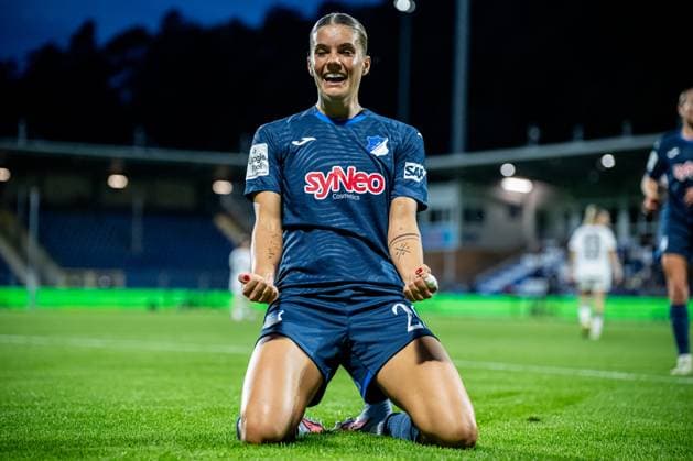 GPFBL: TSG Hoffenheim - Eintracht Frankfurt; 14.09.2025 Jubel von Selina Cerci (29, TSG Hoffenheim) nach ihrem 2. Tor. GPFBL: TSG Hoffenheim – Eintracht Frankfurt, Dietmar-Hopp Stadion in Hoffenheim, am 14.09.2025. DFB REGULATIONS PROHIBIT ANY USE OF PHOTOGRAPHS AS IMAGE SEQUENCES AND OR QUASI-VIDEO. GPFBL: TSG Hoffenheim – Eintracht Frankfurt, Dietmar-Hopp Stadion in Hoffenheim, am 14.09.2025. DFB REGULATIONS PROHIBIT ANY USE OF PHOTOGRAPHS AS IMAGE SEQUENCES AND OR QUASI-VIDEO. Copyright: xBEAUTIFULxSPORTS Gelhardtx