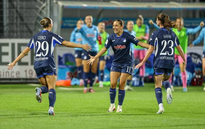 DEU, Hoffenheim, TSG Hoffenheim vs Eintracht Frankfurt, Google Pixel Bundesliga, DFB, Saison 2526, Dietmar-Hopp-Stadion, 2. Spieltag, im Bild: TSG Hoffenheim gewinnt mit 3:0 durch Tore von Selina Cerci (Hoffenheim 29) und Linda Natter (Hoffenheim 11), Jubel und Freude DFB DFL REGULATIONS PROHIBIT ANY USE OF PHOTOGRAPHS AS IMAGE SEQUENCES AND OR QUASI-VIDEO, 14.09.2025, Copyright: HMBxMedia HendrikxHamelau