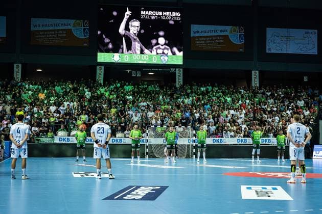 14.09.2025, xovx, Handball Daikin Handball Bundesliga, HSG Wetzlar - TBV Lemgo Lippe Schweigeminute für den am 10. September 2025 verstorbenen Bundesliga-Schiedsrichter Marcus Helbig. Wetzlar Buderus-Arena Hessen Deutschland (DE)