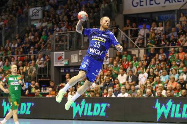 14.09.2025, xgox, Handball - Daikin HBL SC Magdeburg - TVB Stuttgart emspor, v.l. Patrick Zieker (Stuttgart, 25) wirft Tor, Torschuetze, erzielt Tor, Treffer, scores the goal Magdeburg