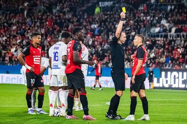 FOOTBALL : Stade Rennais vs Olympique Lyonnais - Ligue 1 - JournÃ e 4 - 14 09 2025 Ruddy Buquet (Arbitre central) Przemyslaw Frankowski (Stade Rennais) RennesFrance  Copyright: xBaptistexAutissierx