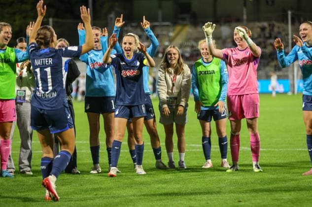 DEU, Hoffenheim, TSG Hoffenheim vs Eintracht Frankfurt, Google Pixel Bundesliga, DFB, Saison 2526, Dietmar-Hopp-Stadion, 2. Spieltag, im Bild: TSG Hoffenheim gewinnt mit 3:0 durch Tore von Selina Cerci (Hoffenheim 29) und Linda Natter (Hoffenheim 11), Jubel und Freude nach dem Sieg DFB DFL REGULATIONS PROHIBIT ANY USE OF PHOTOGRAPHS AS IMAGE SEQUENCES AND OR QUASI-VIDEO, 14.09.2025, Copyright: HMBxMedia HendrikxHamelau