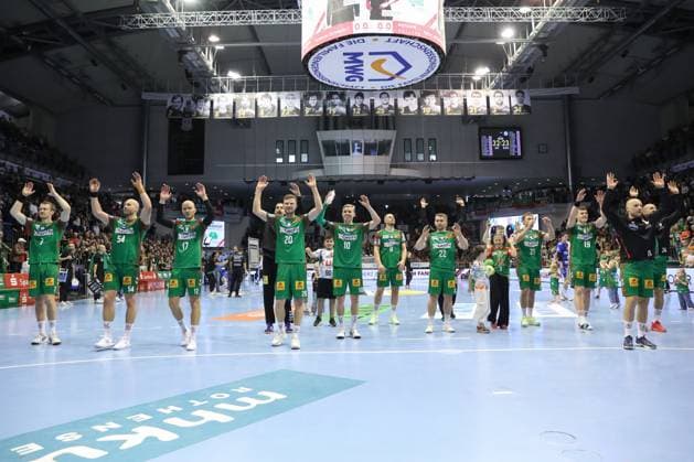 14.09.2025, xtgx, SC Magdeburg - TVB Stuttgart v.l. Magdeburg Jubel ueber den Sieg, Jubel nach Spielende Magdeburg