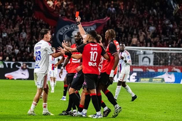 FOOTBALL : Stade Rennais vs Olympique Lyonnais - Ligue 1 - JournÃ e 4 - 14 09 2025 Expulsion de Tyler Morton (OL) RennesFrance  Copyright: xBaptistexAutissierx