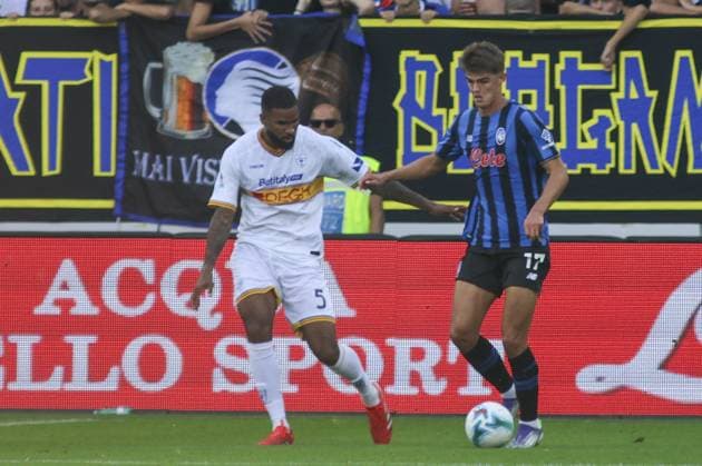 Charles De Ketelaere of Atalanta BC. battle for the ball with Jamil Siebert of US Lecce during Atalanta BC vs US Lecce, 3Â° Serie A Enilive 2025-26 game at New Balance stadium in Bergamo (BG), Italy, on September 14, 2025.  Copyright: xDavidexCasentini IPAxSportx xipa-agency.netx xx IPA_64868322 IPA_Agency_IPA64868322