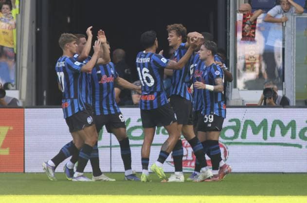CALCIO - Serie A - Atalanta BC vs US Lecce Giorgio Scalvini of Atalanta BC celebrates with team mate during Atalanta BC vs US Lecce, 3Â° Serie A Enilive 2025-26 game at New Balance stadium in Bergamo (BG), Italy, on September 14, 2025. Bergamo Italy  Copyright: xIPAxSport ABACAx