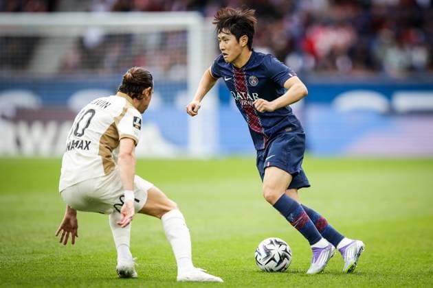 September 14, 2025, Paris, France, France: Lee KANG-IN of PSG during the Ligue 1 match between Paris Saint-Germain (PSG) and RC Lens at Parc des Princes Stadium on September 14, 2025 in Paris, France. Paris France - ZUMAm308 20250914_zsp_m308_013 Copyright: xMatthieuxMirvillex