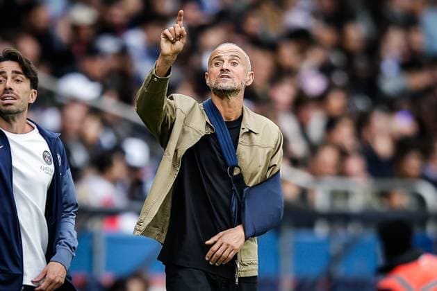 September 14, 2025, Paris, France, France: Luis ENRIQUE of PSG during the Ligue 1 match between Paris Saint-Germain (PSG) and RC Lens at Parc des Princes Stadium on September 14, 2025 in Paris, France. Paris France - ZUMAm308 20250914_zsp_m308_022 Copyright: xMatthieuxMirvillex