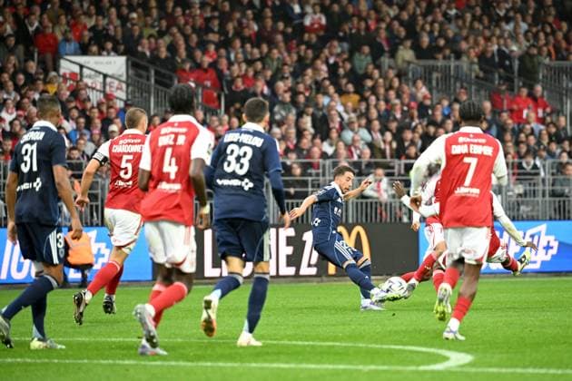 Stade Brestois 29 v Paris FC - Ligue 1 McDonald s 2025 2026 21 Maxime LOPEZ (pfc) during the Ligue 1 McDonald s match between Brest and Paris at Stade Francis Le Ble on September 14, 2025 in Brest, France. Brest France  Copyright: xFEPx 776348128