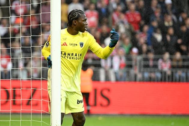 Stade Brestois 29 v Paris FC - Ligue 1 McDonald s 2025 2026 16 Obed NKAMBADIO (pfc) during the Ligue 1 McDonald s match between Brest and Paris at Stade Francis Le Ble on September 14, 2025 in Brest, France. Brest France  Copyright: xFEPx 776348128