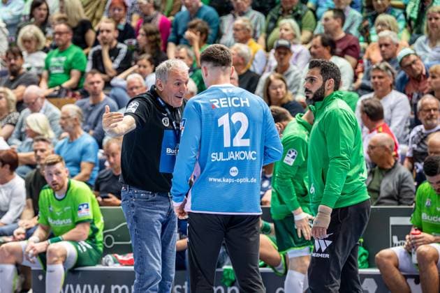 Handball Bundesliga; HSG Wetzlar - TBV Lemgo Lippe, 14.09.25 Vladan Jordovic (HSG Wetzlar), Anadin Suljakovic (HSG Wetzlar, 12), Karim Hendawy (HSG Wetzlar, 66) Handball Bundesliga; HSG Wetzlar - TBV Lemgo Lippe: Wetzlar, 14.09.25 Copyright: xBEAUTIFULxSPORTS Roeczeyx