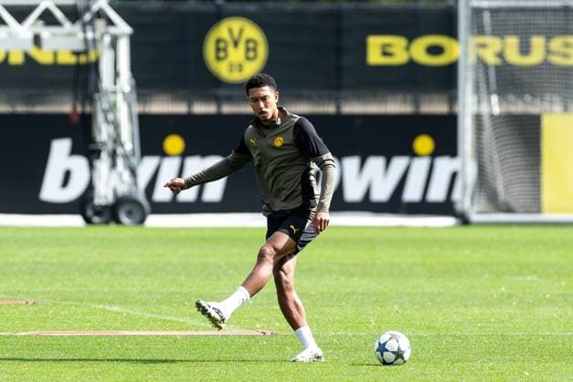 15.09.2025, Abschlusstraining zum UEFA Champions League Spiel zwischen Juventus Turin und Borussia Dortmund, Jobe Bellingham (Borussia Dortmund), Dortmund Trainingsgelände Borussia Dortmund NRW Deutschland xRHR-FOTO DEx Copyright: DennisxEwert RHR-FOTOx RHR-FOTO DE