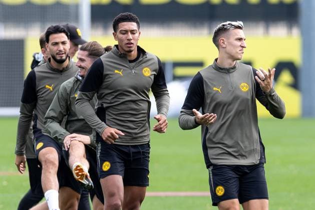 15.09.2025, Abschlusstraining zum UEFA Champions League Spiel zwischen Juventus Turin und Borussia Dortmund, v. l. Ramy Bensebaini (Borussia Dortmund), Marcel Sabitzer (Borussia Dortmund), Jobe Bellingham (Borussia Dortmund), Nico Schlotterbeck (Borussia Dortmund), Dortmund Trainingsgelände Borussia Dortmund NRW Deutschland xRHR-FOTO DEx Copyright: DennisxEwert RHR-FOTOx RHR-FOTO DE